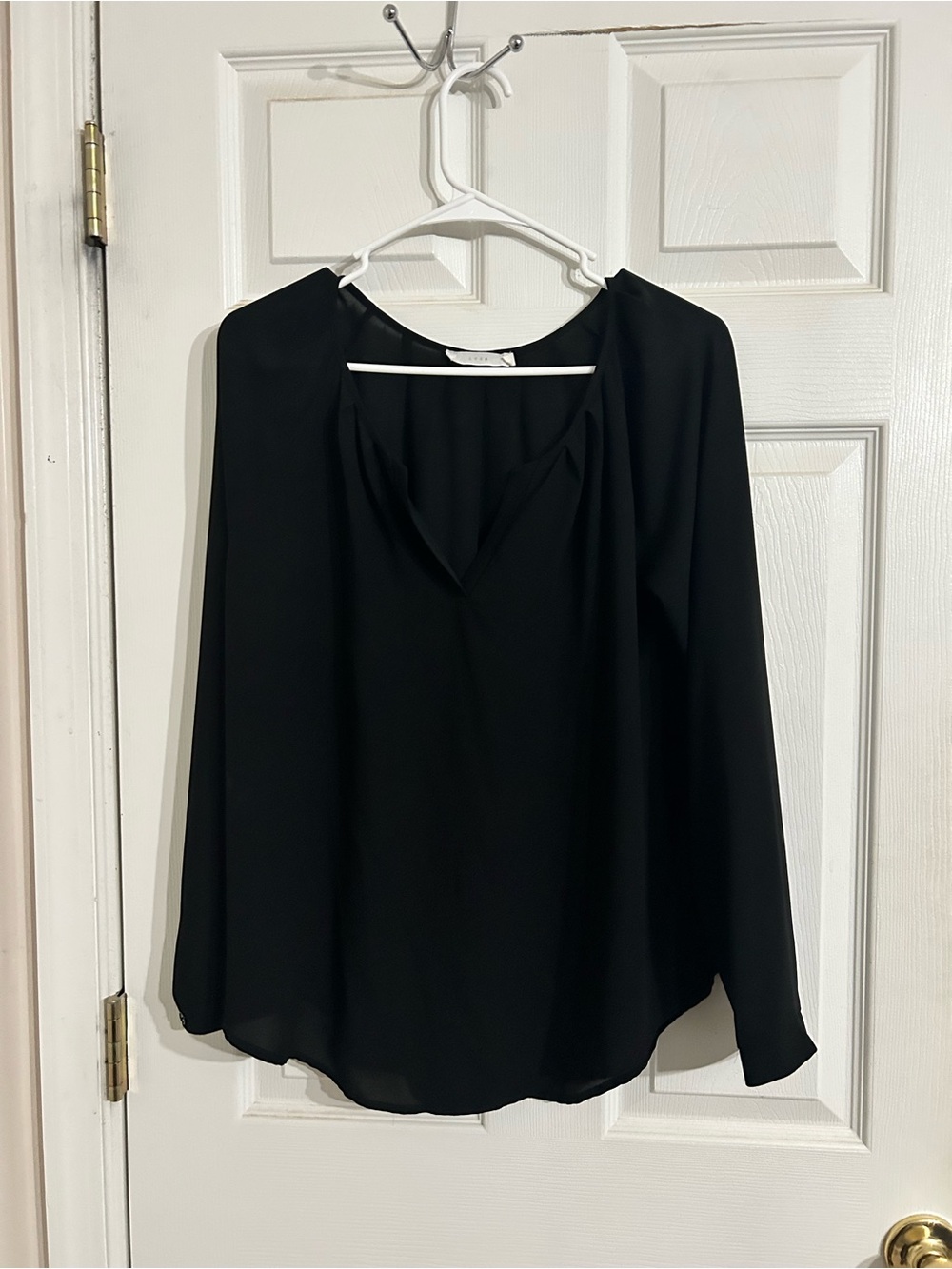 Lush Black V-Neck Long Sleeve Blouse